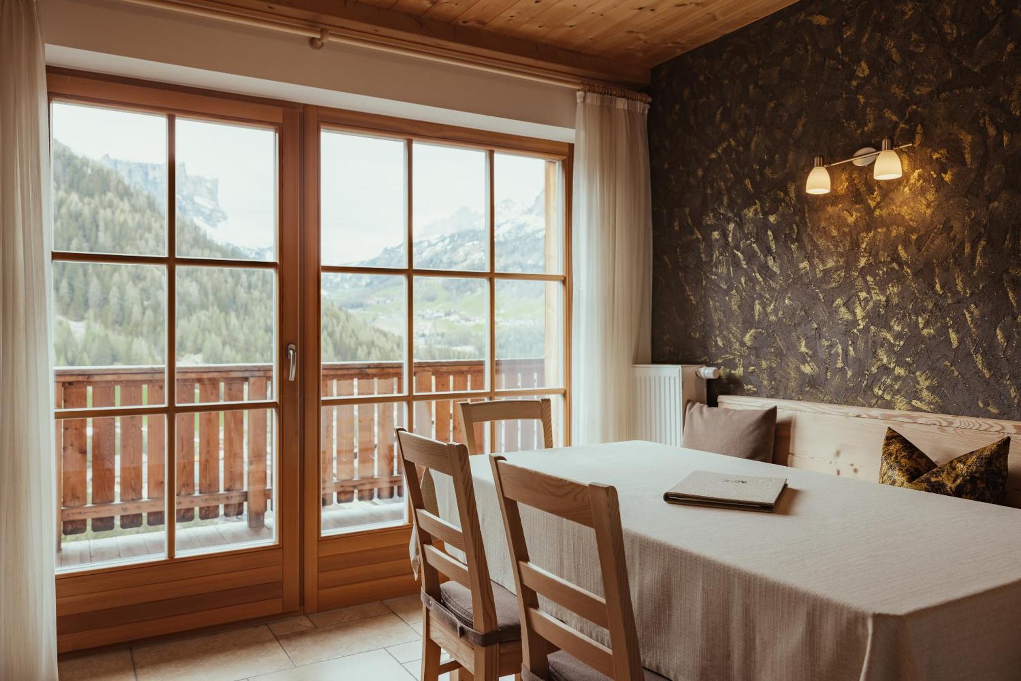 Refugium Laflu Apartments Corvara Exteriör bild